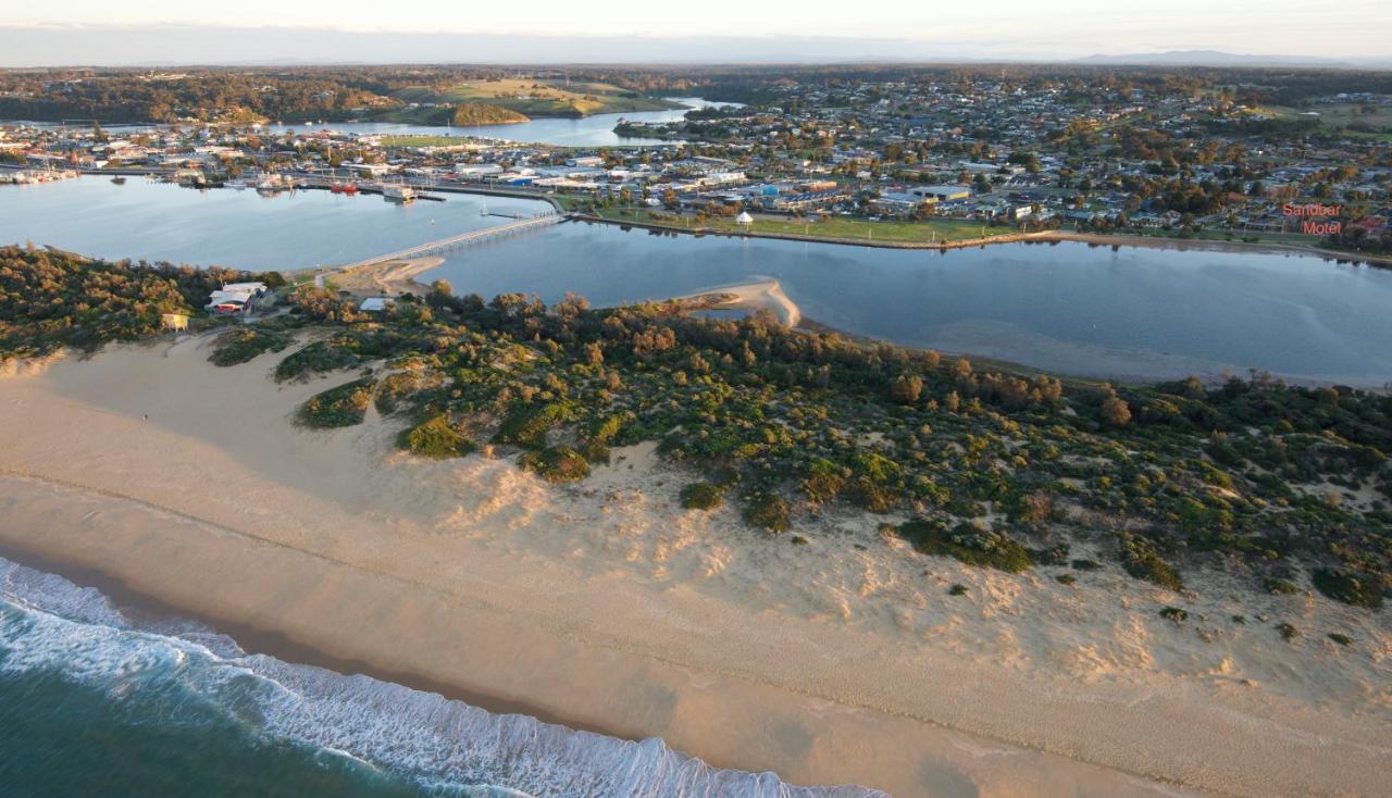 Sandbar Motel Lakes Entrance Exterior photo